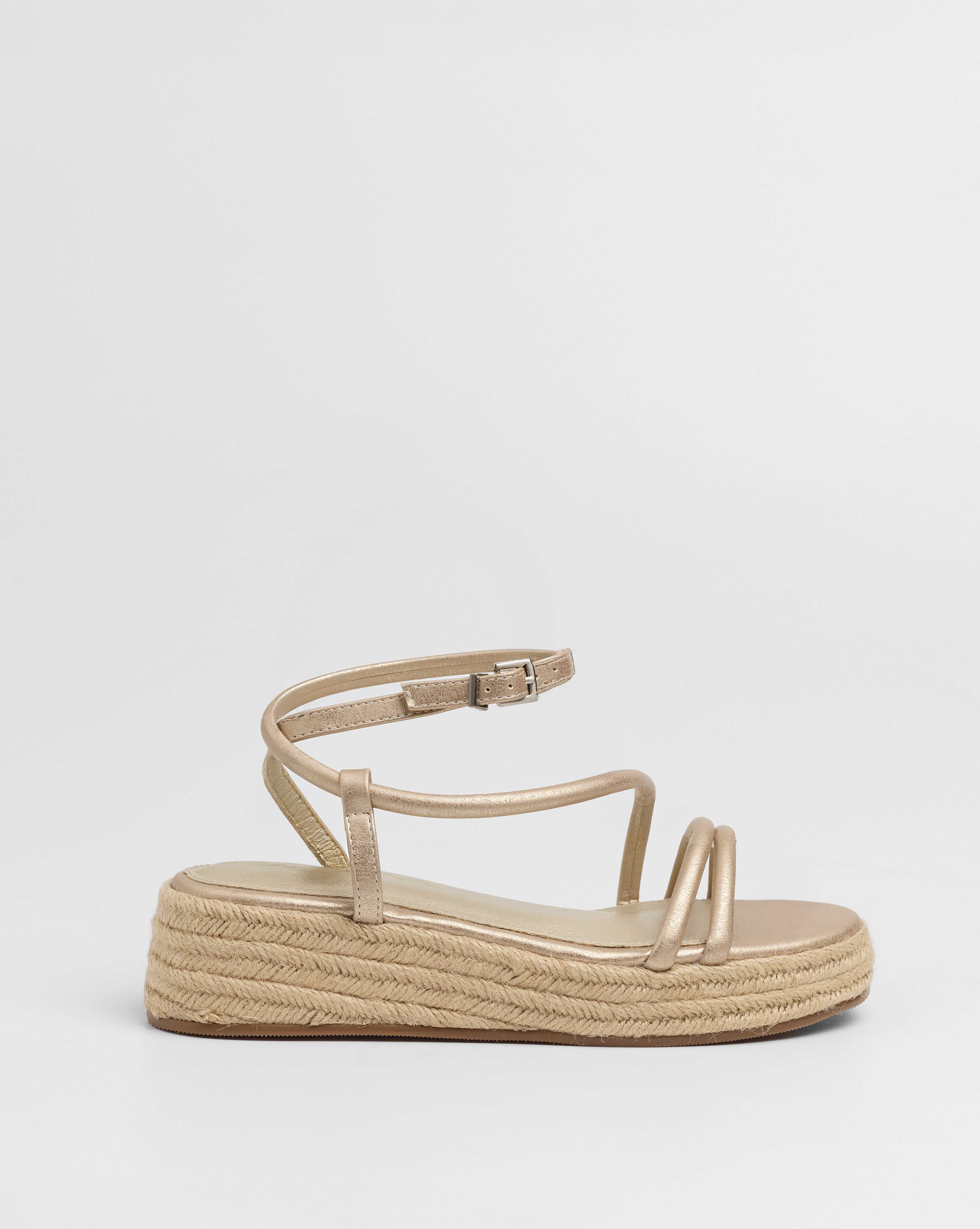 MIM Plataforma baja CHIKO DORADO