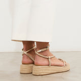 MIM Plataforma baja CHIKO DORADO