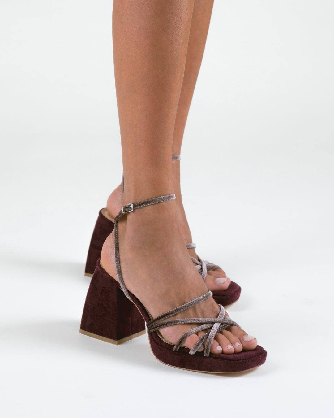 MIM Sandalia de tacón AIKO BURDEOS
