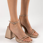 MIM Sandalia de tacón BOB DORADO