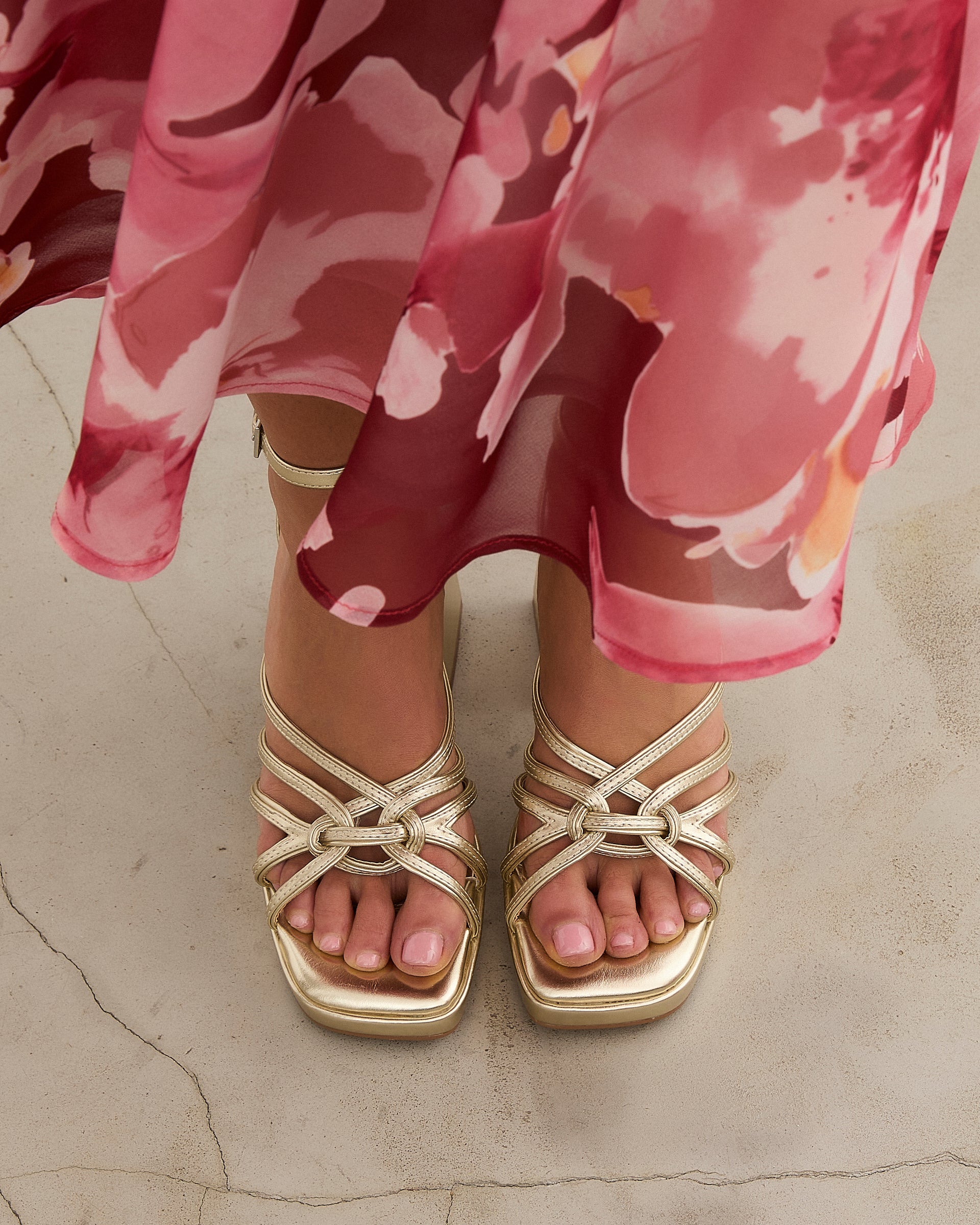 MIM Sandalia de tacón BRAT DORADO