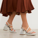 MIM Sandalia de tacón CORA PLATA