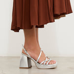 MIM Sandalia de tacón CORA PLATA