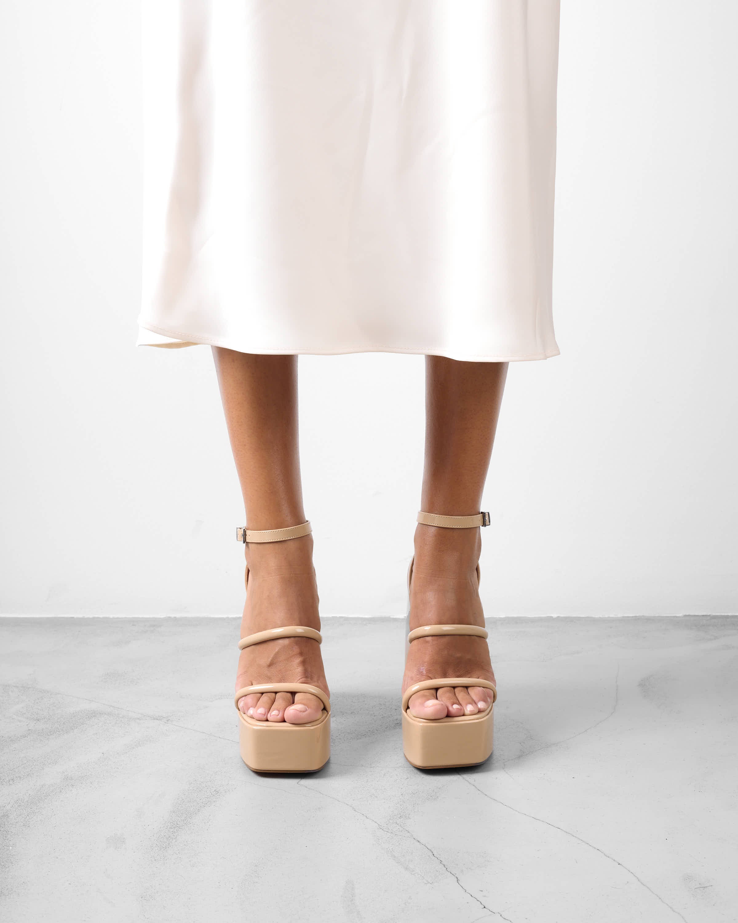 MIM Sandalia de tacón Dara Nude