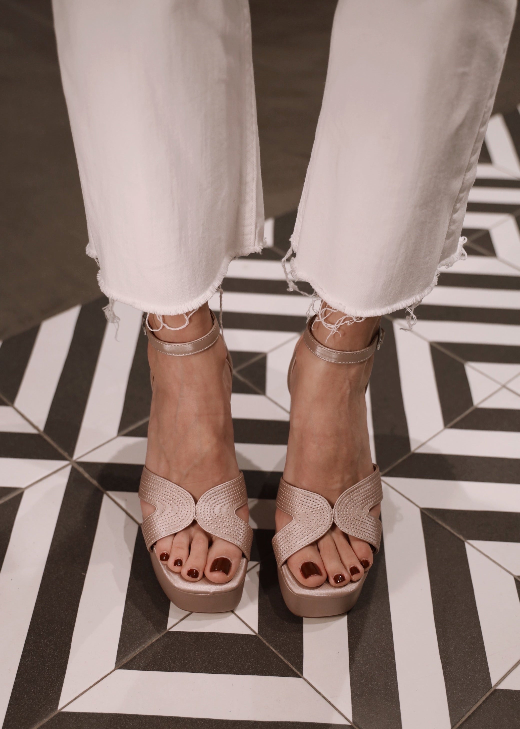 MIM Sandalia de tacón Gaia Lila