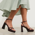 MIM Sandalia de tacón GRETA BURDEOS