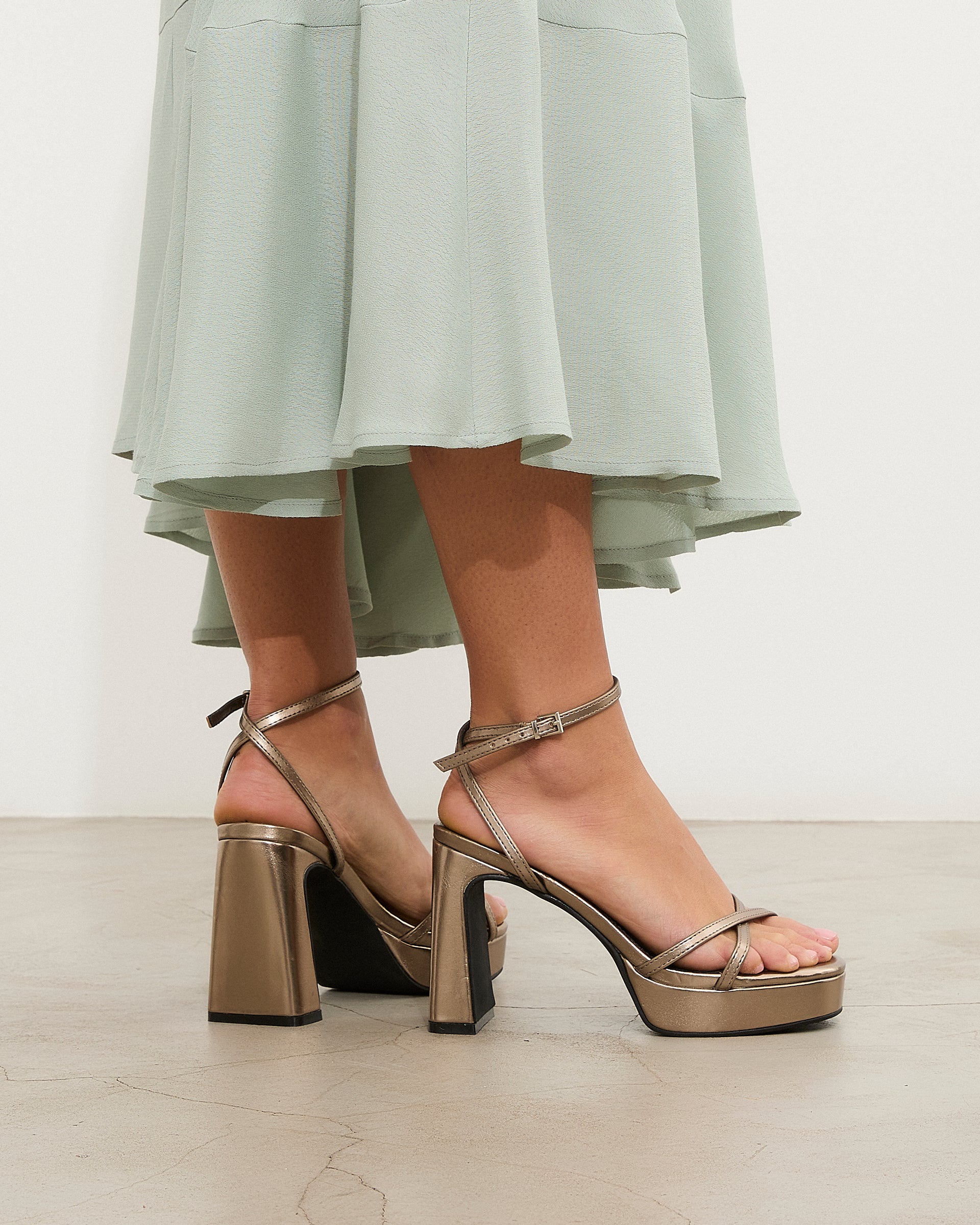 MIM Sandalia de tacón GRETA METALIZADO