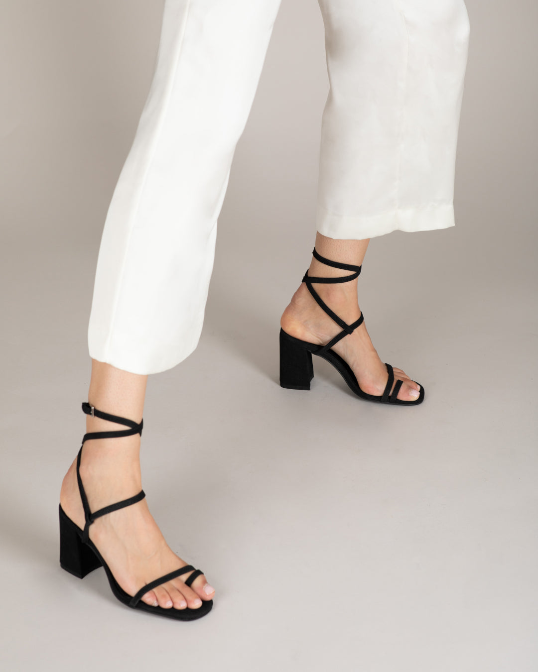 MIM Sandalia de tacón IGNAZIA NEGRO