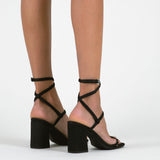 MIM Sandalia de tacón IGNAZIA NEGRO STUDS