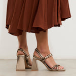 MIM Sandalia de tacón James Metalizado