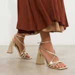 MIM Sandalia de tacón Jan Dorado
