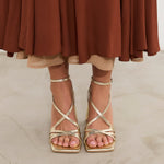 MIM Sandalia de tacón Jan Dorado