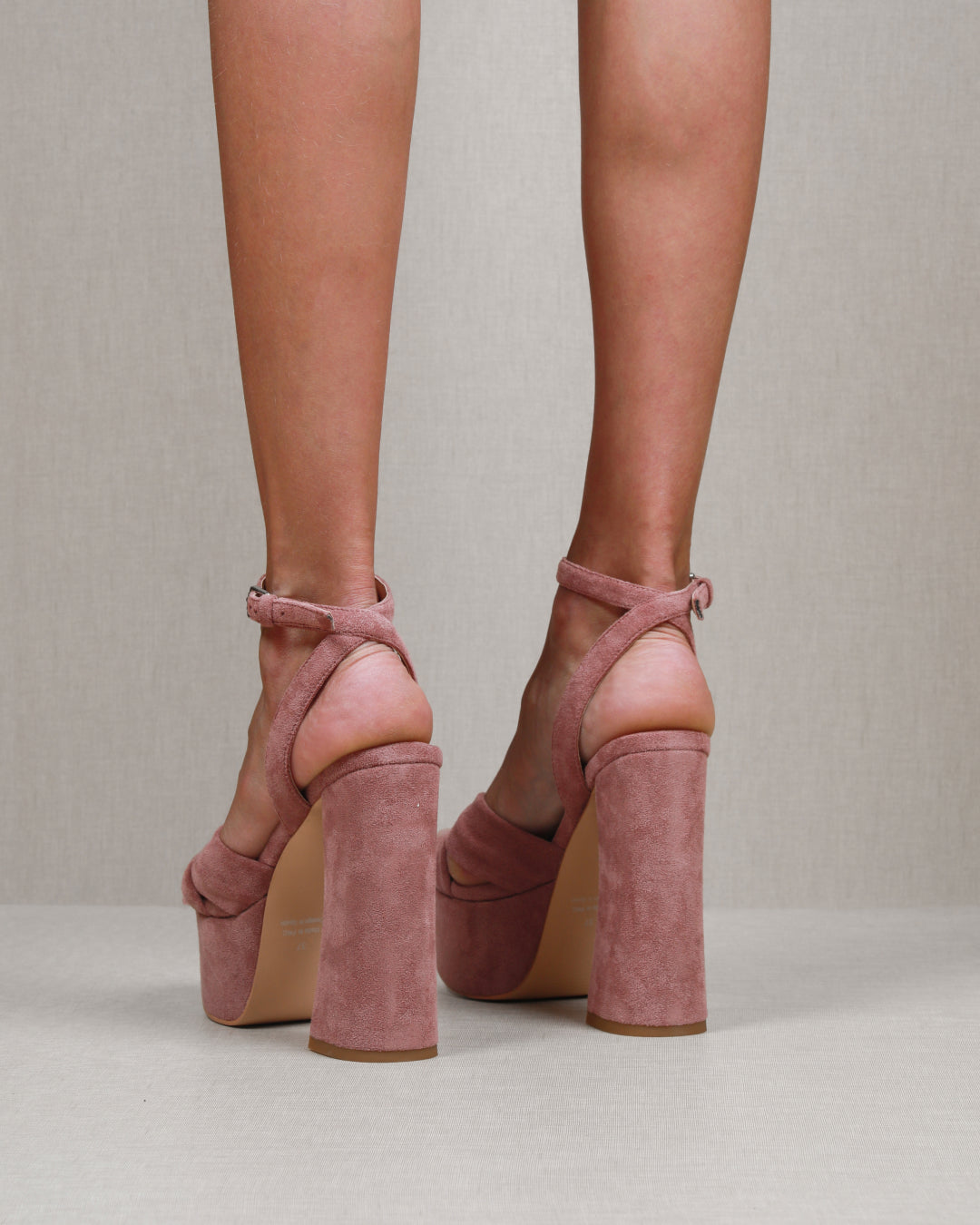 MIM Sandalia de tacón KOS CORAL