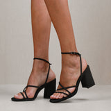 MIM Sandalia de tacón LAURETA NEGRO