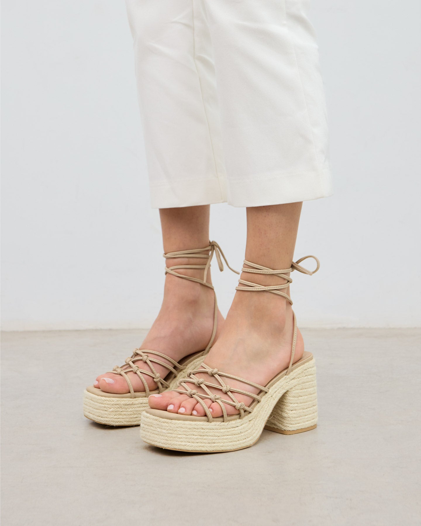 MIM Sandalia de tacón LENA BEIGE