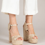 MIM Sandalia de tacón MILOS DORADO