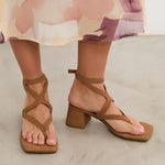 MIM Sandalia de tacón Morey Caramelo