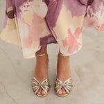 MIM Sandalia de tacón Nao Dorado