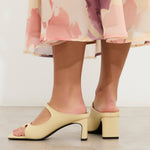 MIM Sandalia de tacón Ness Amarillo