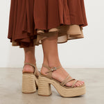 MIM Sandalia de tacón Riva Ecru