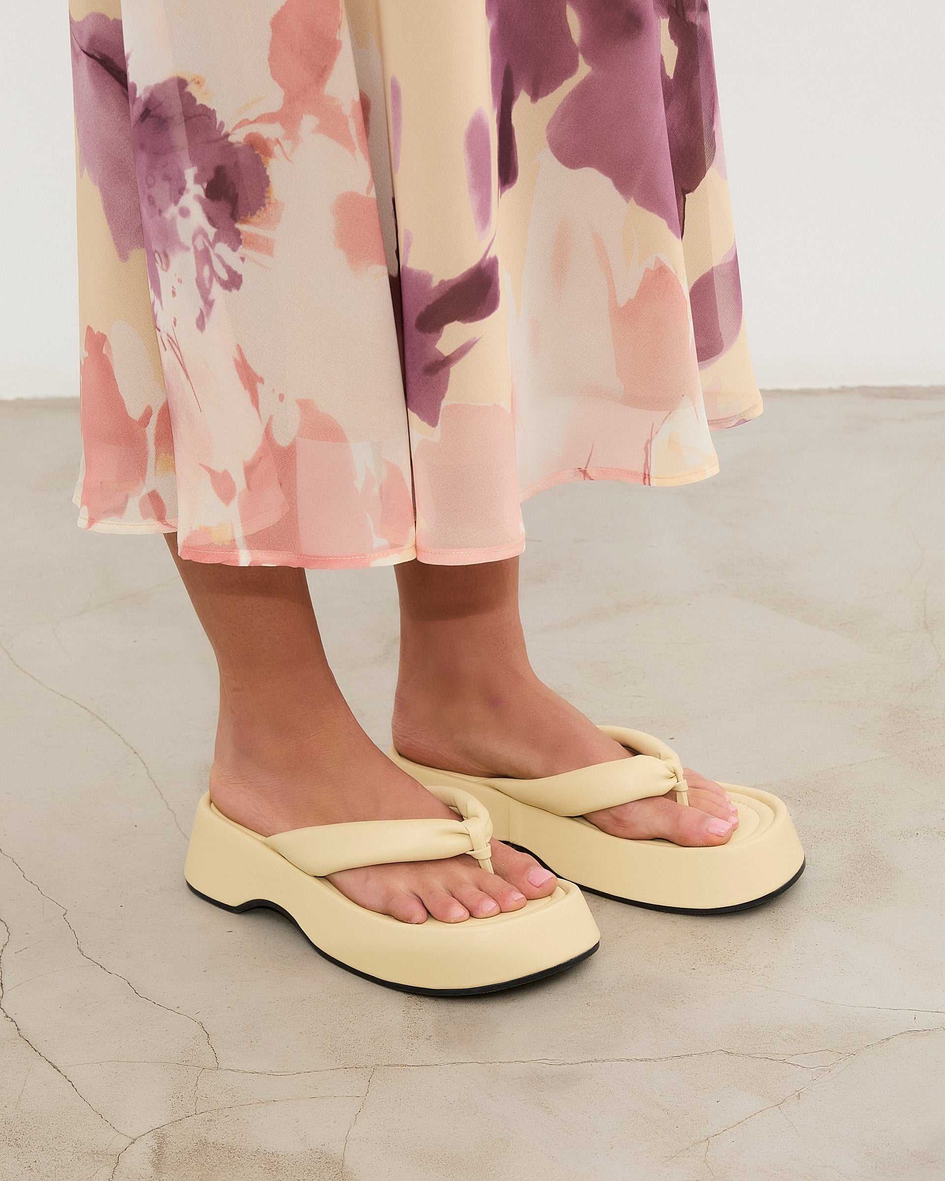 MIM Sandalia plana Brust Amarillo