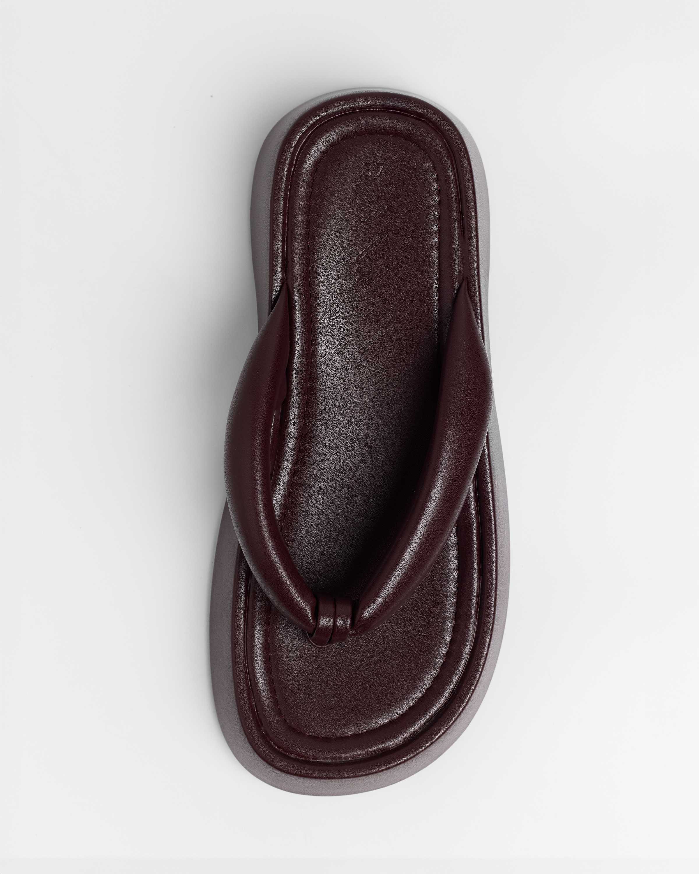 MIM Sandalia plana Brust Burdeos