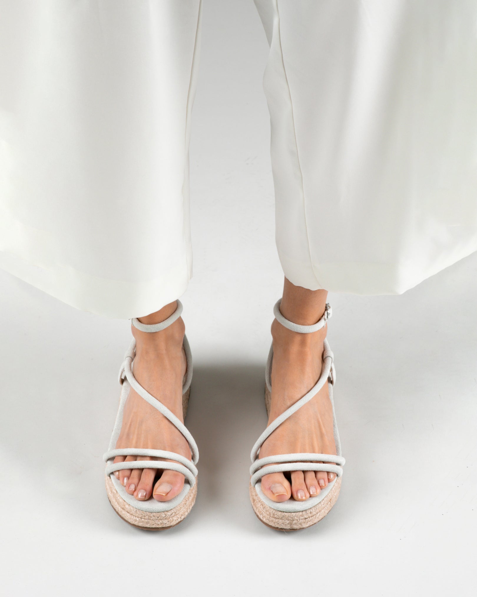 MIM Sandalia plana CHIKO ECRU