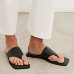 MIM Sandalia plana Horsie Negro