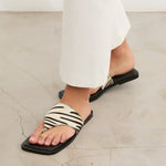 MIM Sandalia plana Horsie Print