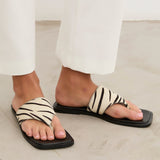 MIM Sandalia plana Horsie Print