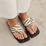 MIM Sandalia plana Horsie Print