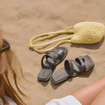 MIM Sandalia plana Loop Negro