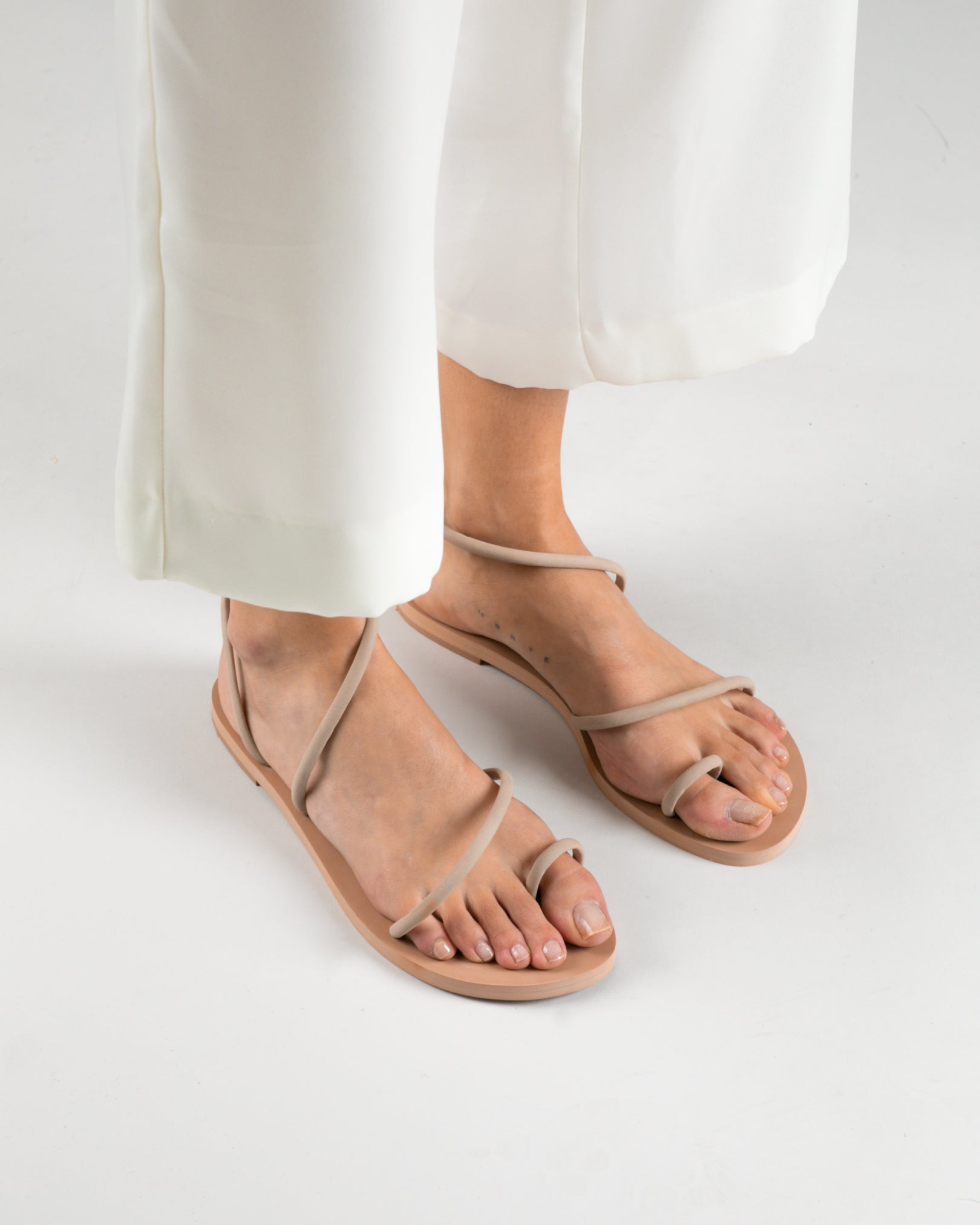 MIM Sandalia plana SIRENA ECRU