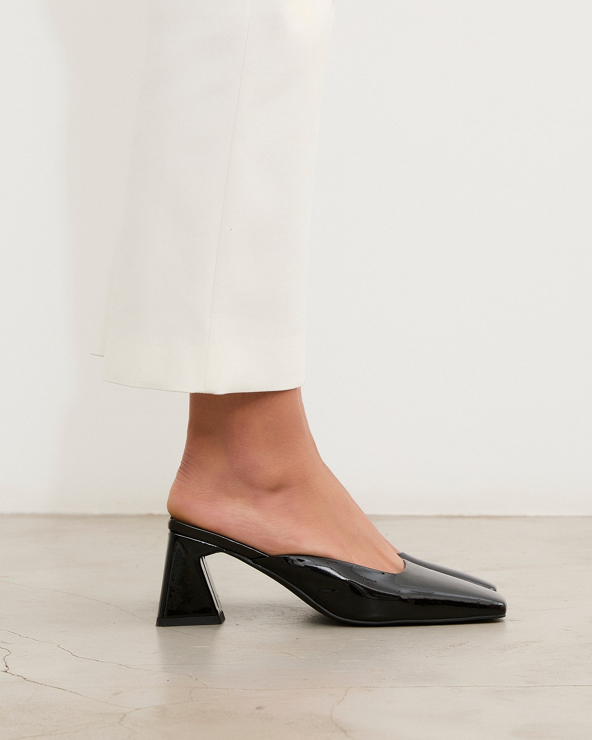 Mim shoes Sandalia de tacón CLAUDE NEGRO