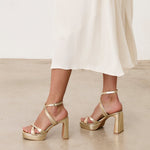 Mim shoes Sandalia de tacón GERY DORADO