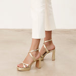 Mim shoes Sandalia de tacón GERY DORADO