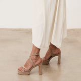 Mim shoes Sandalia de tacón GERY TOPO