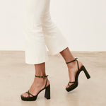 Mim shoes Sandalia de tacón GRETA OLIVA SATIN