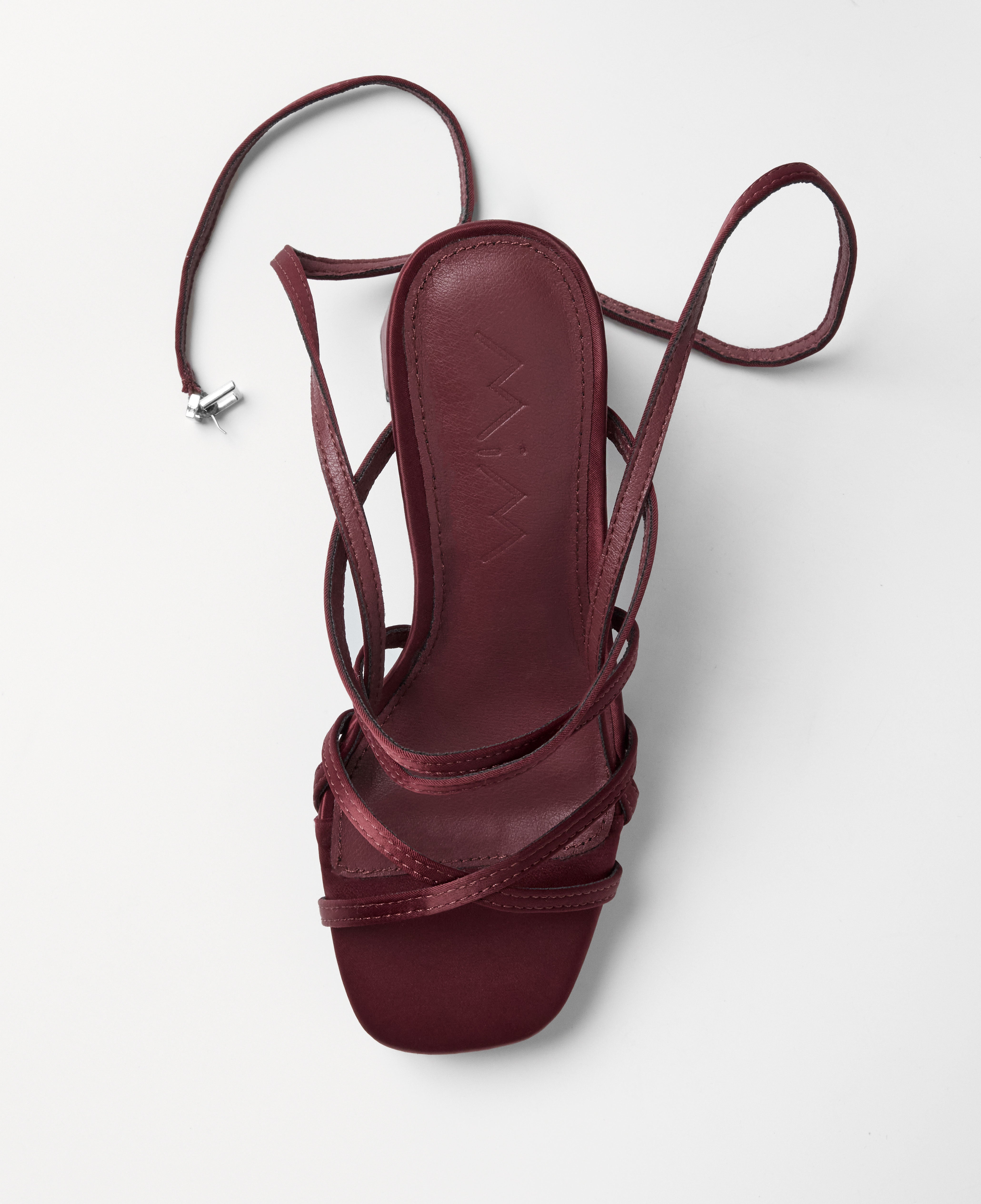 Mim shoes Sandalia de tacón NORI BURDEOS SATIN