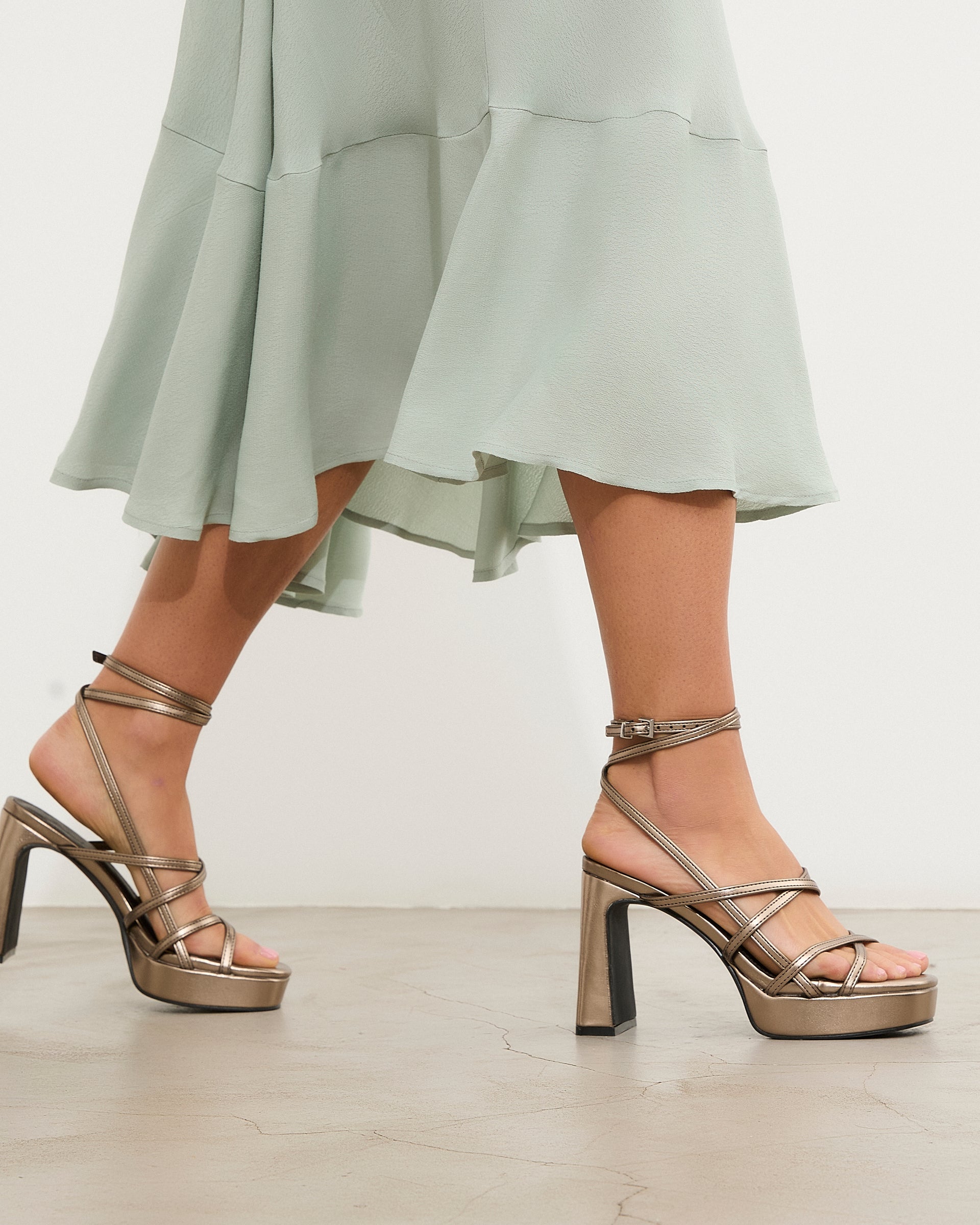 Mim shoes Sandalia de tacón NORI METALIZADO