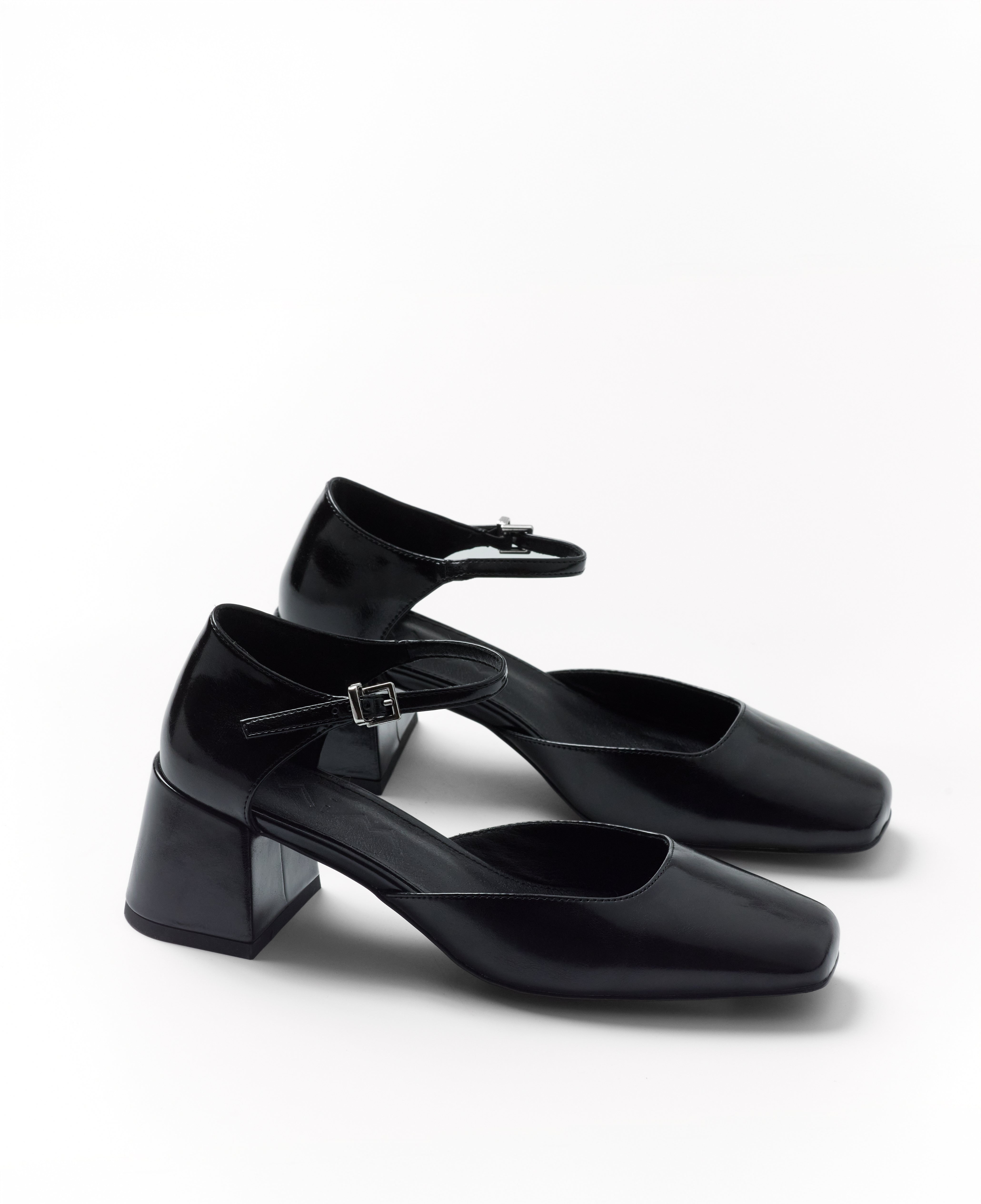 Mim shoes Tacón cerrado AMELIA NEGRO