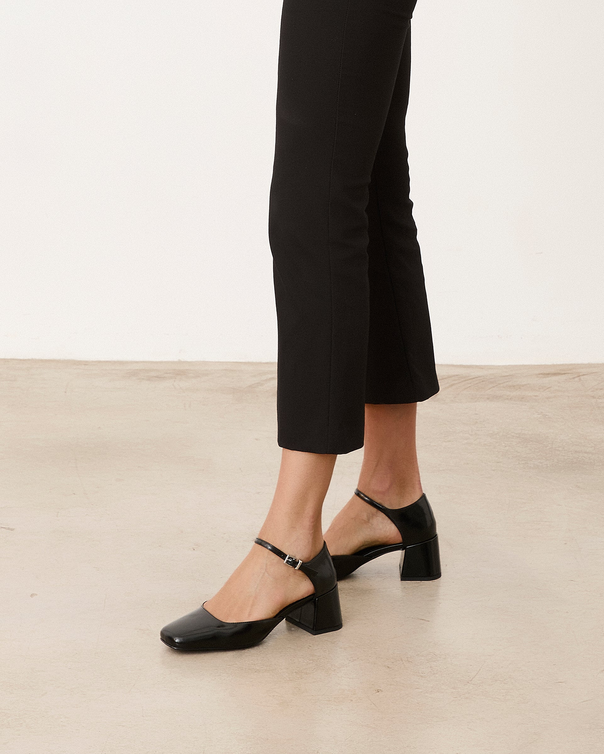 Mim shoes Tacón cerrado AMELIA NEGRO