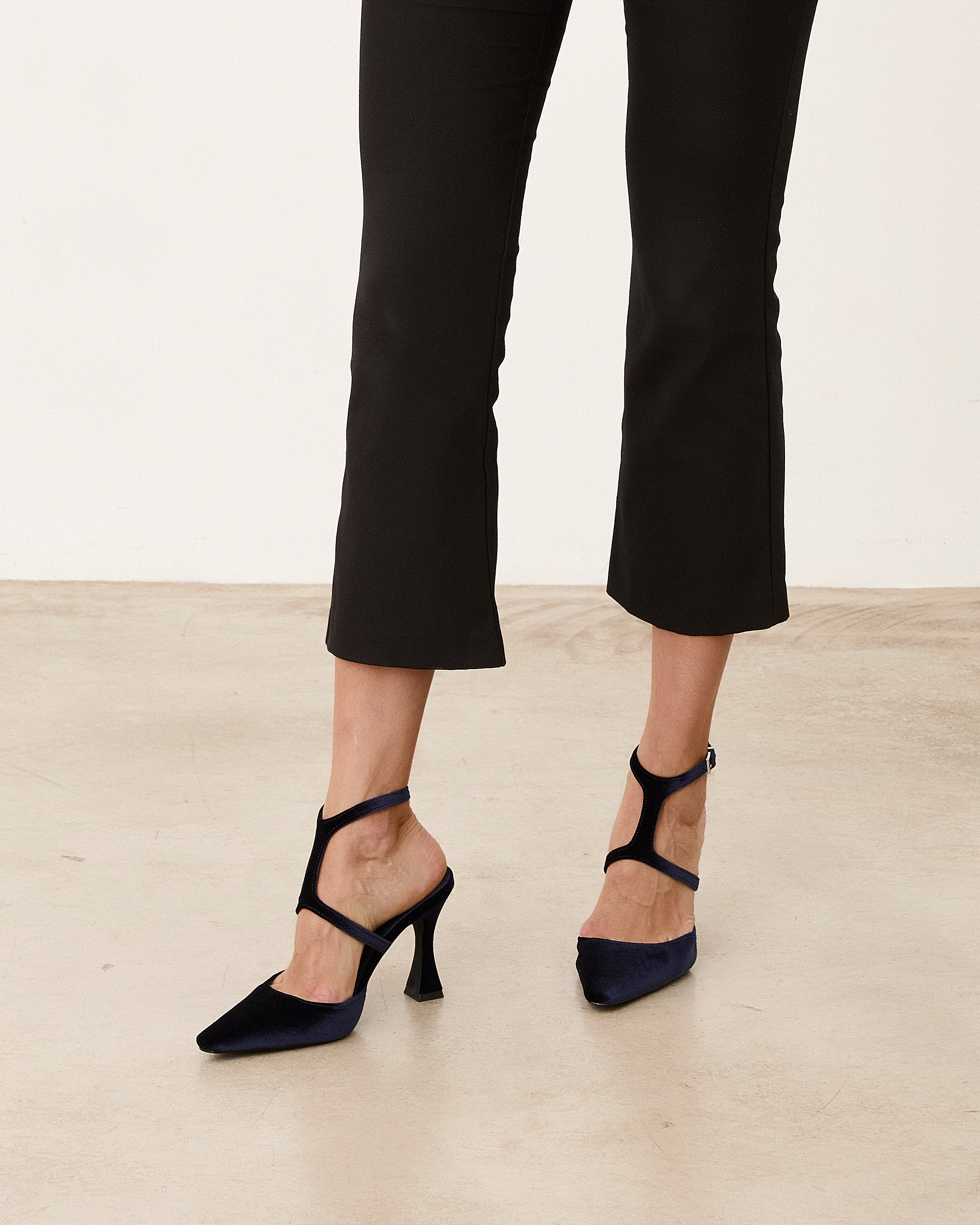 Mim shoes Tacón cerrado DANIELLE AZUL MARINO VELVET