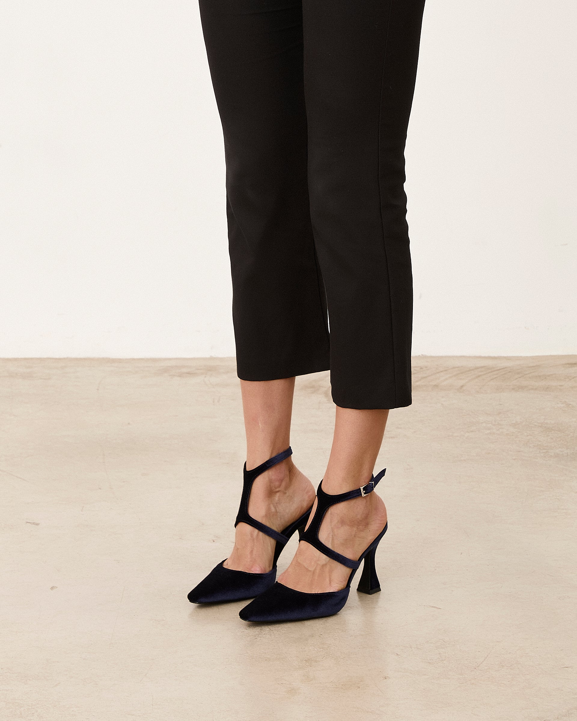 Mim shoes Tacón cerrado DANIELLE AZUL MARINO VELVET