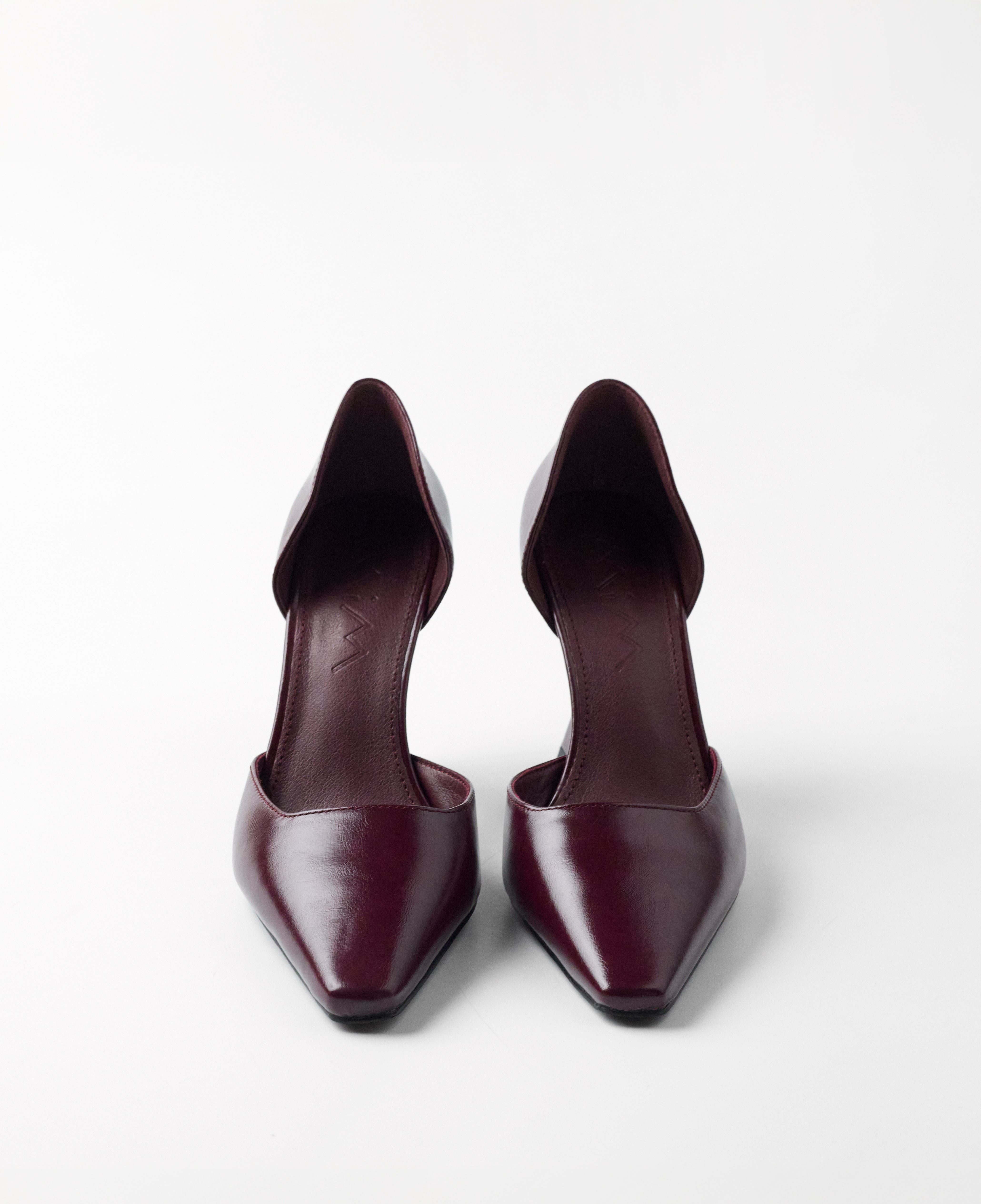 Mim shoes Tacón cerrado DEAN BURDEOS