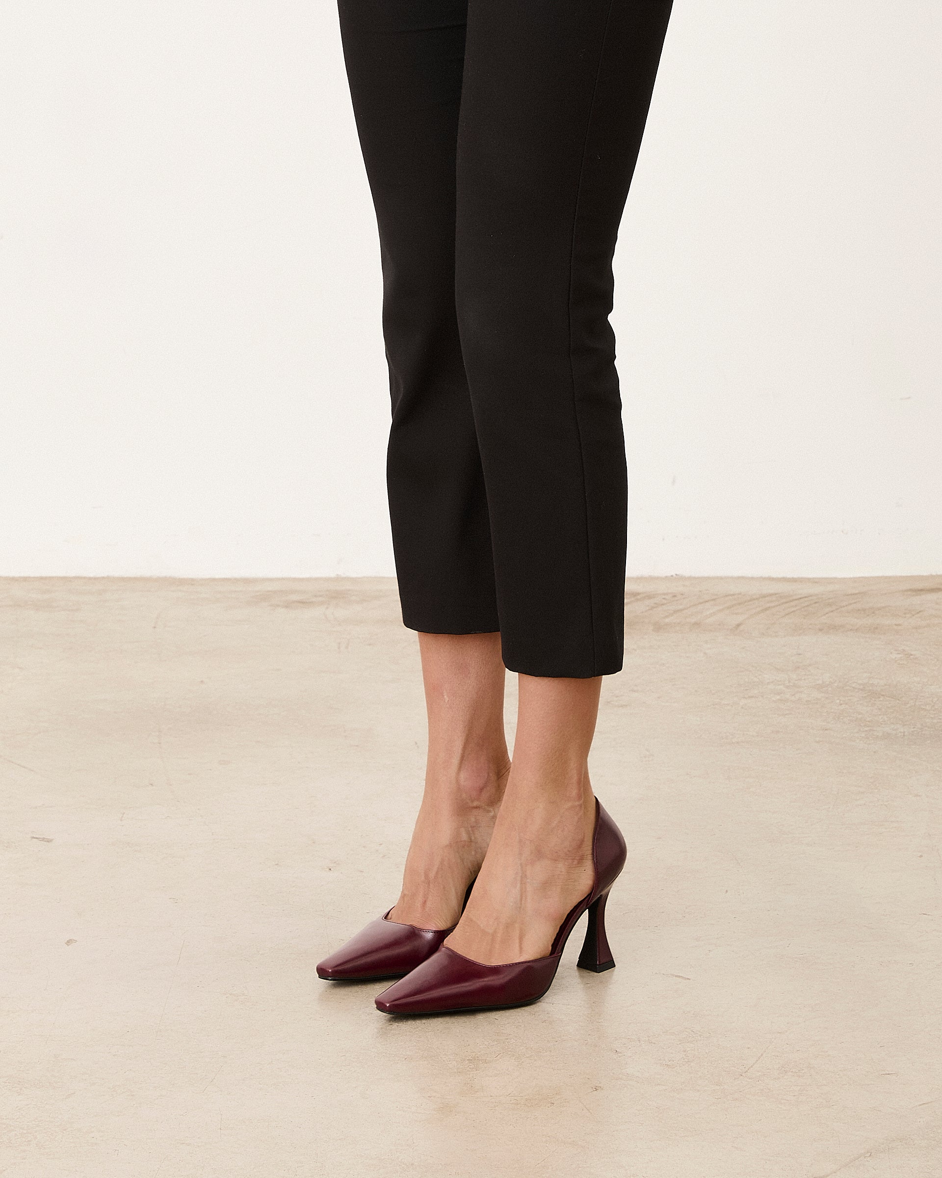 Mim shoes Tacón cerrado DEAN BURDEOS