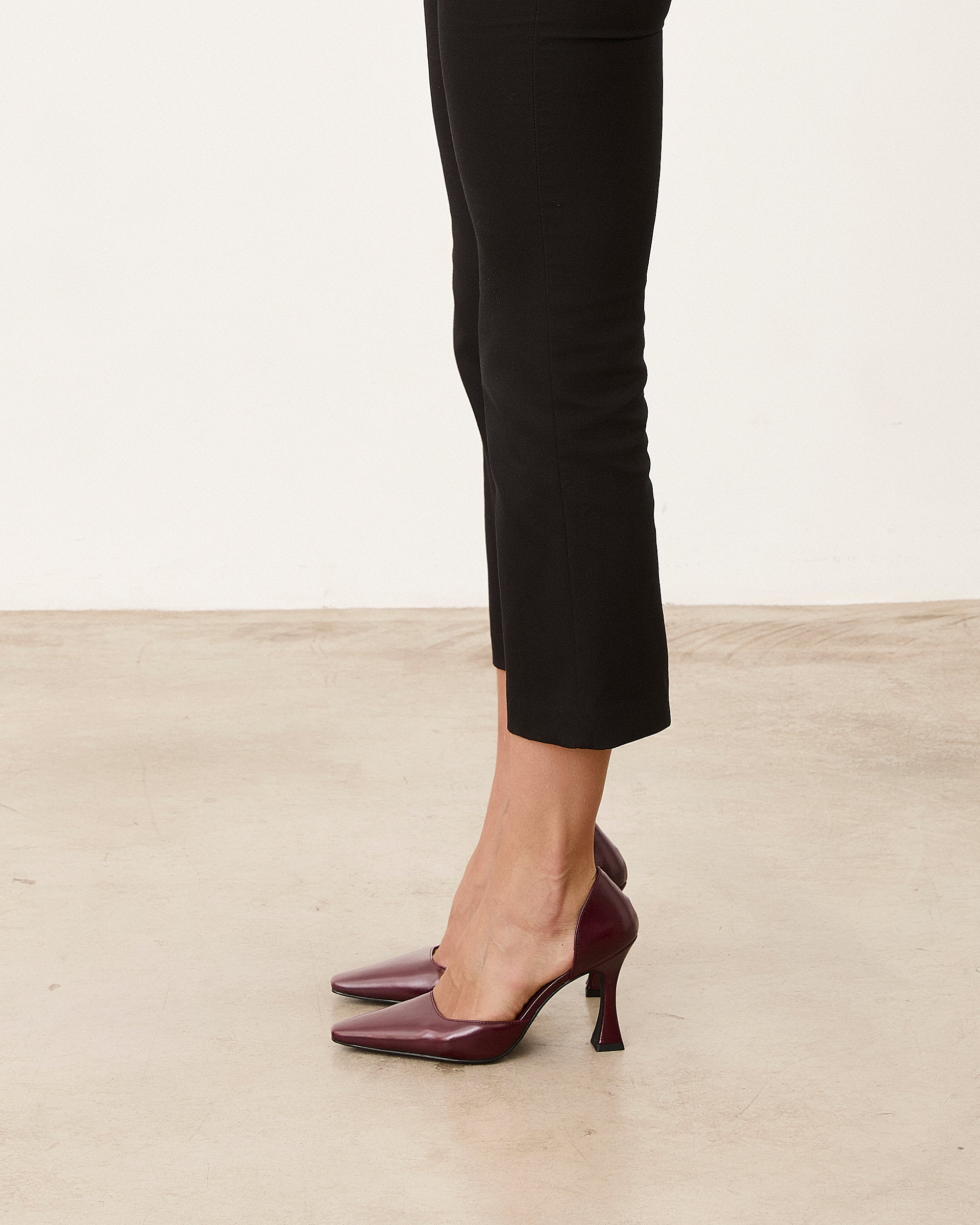 Mim shoes Tacón cerrado DEAN BURDEOS