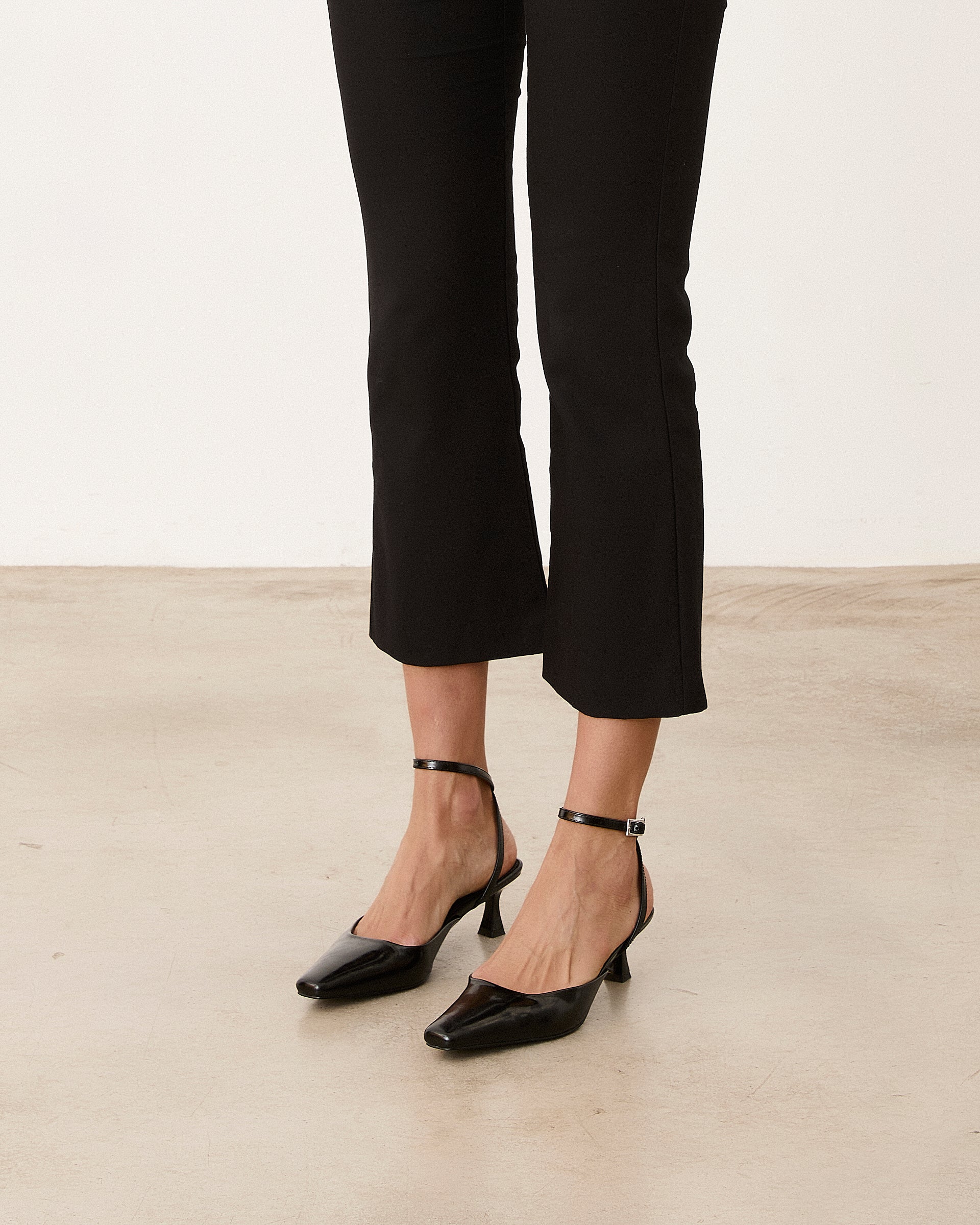 Mim shoes Tacón cerrado KOKO NEGRO