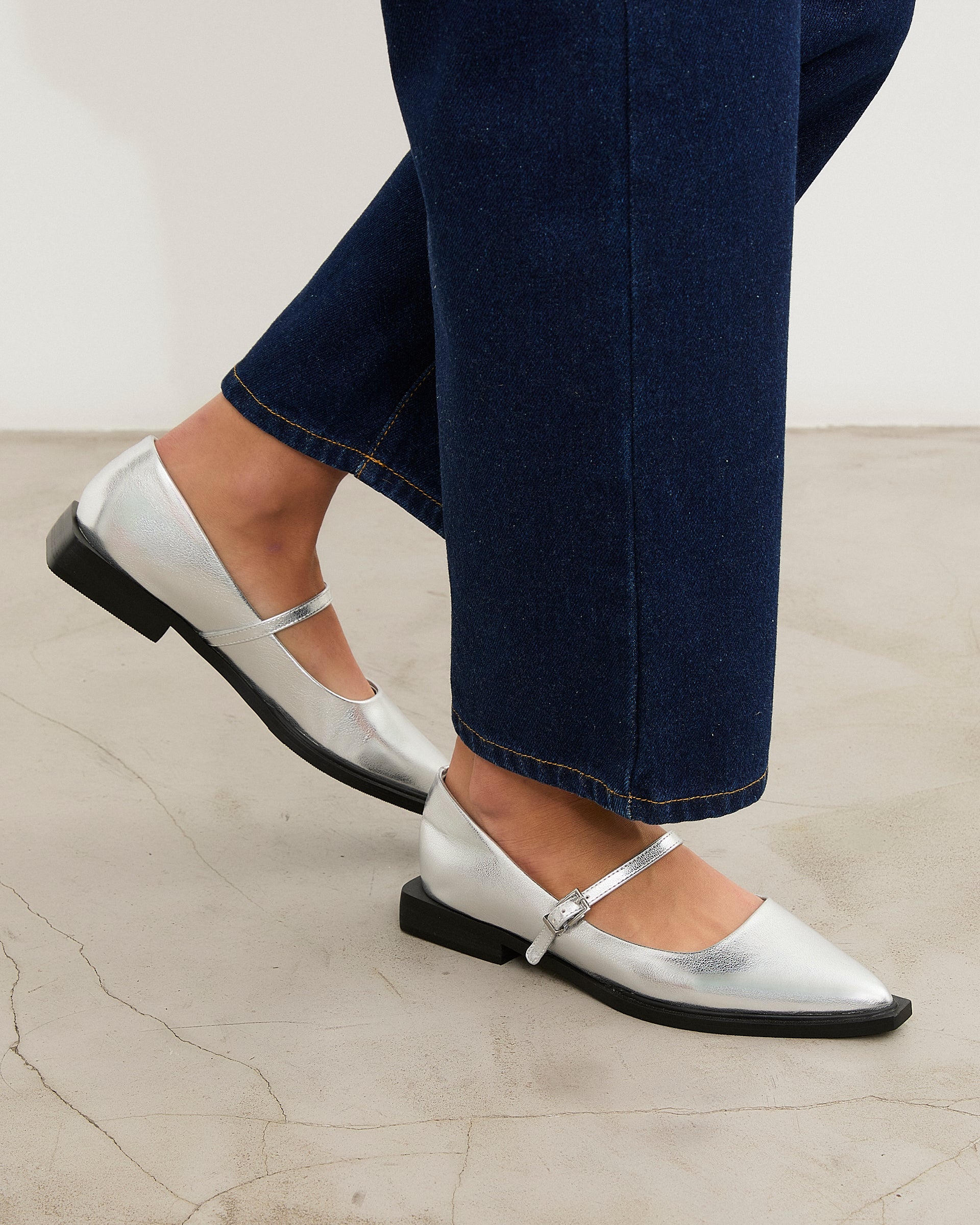 Mim shoes Zapato cerrado MAYFAIR PLATA