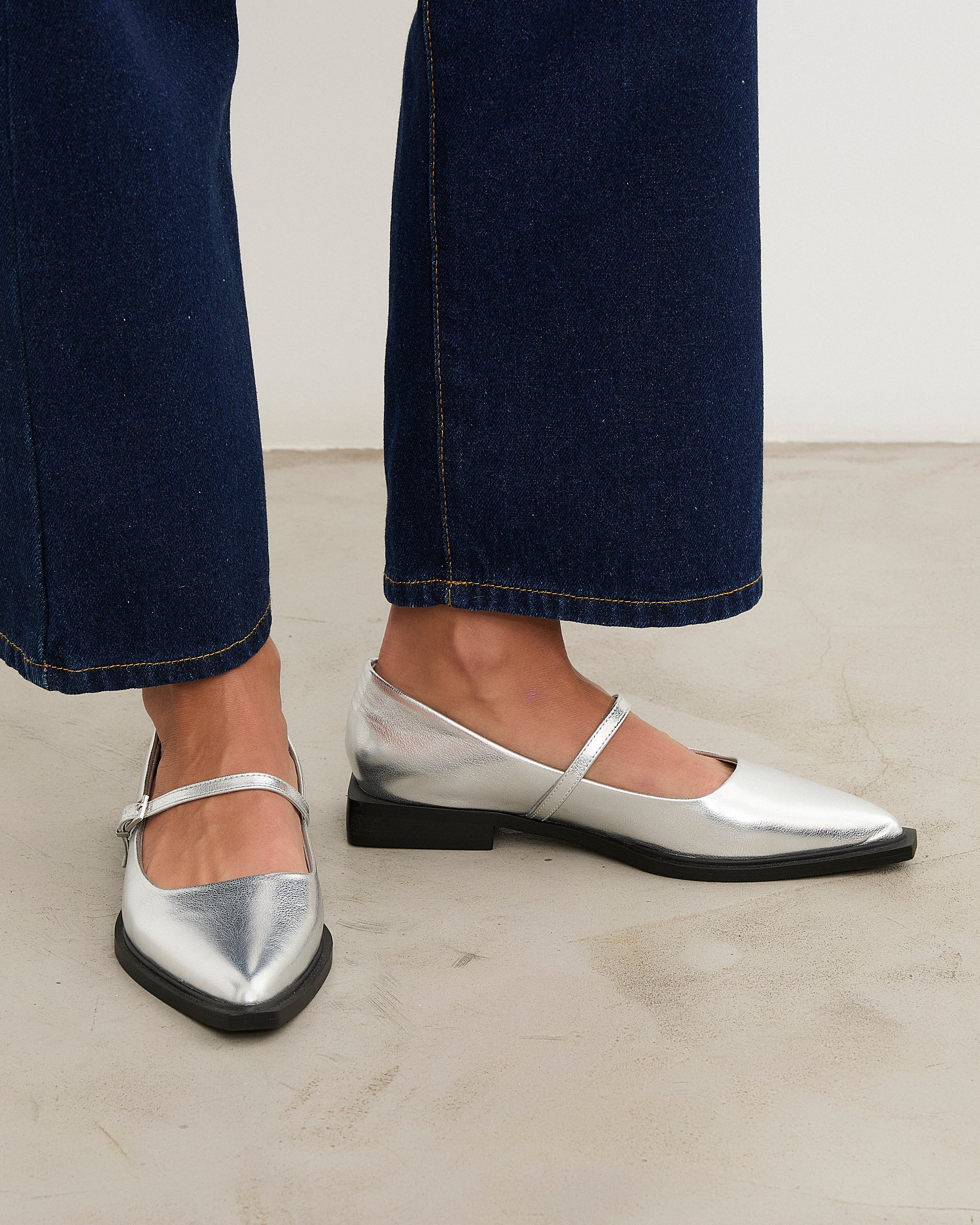 Mim shoes Zapato cerrado MAYFAIR PLATA